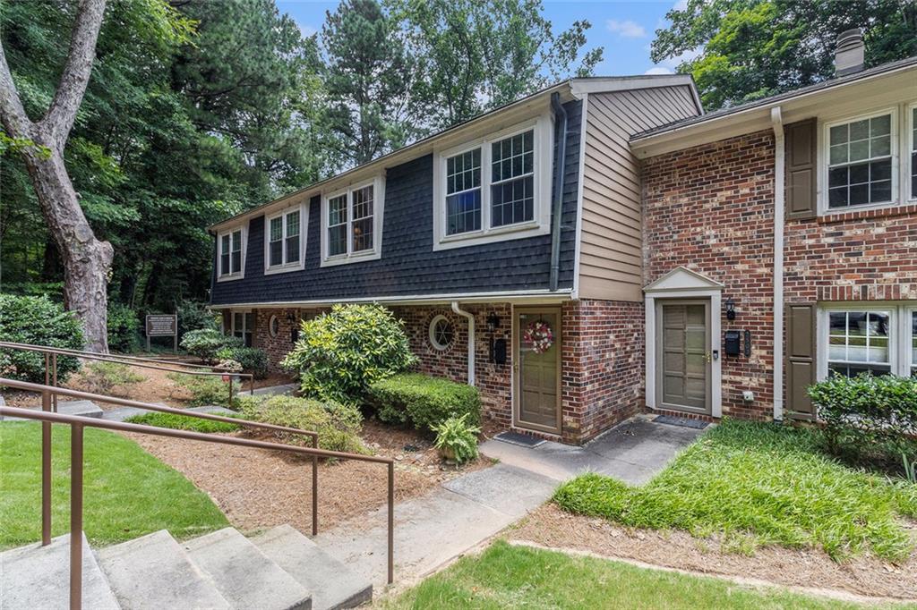 2505 Northlake Court Northeast