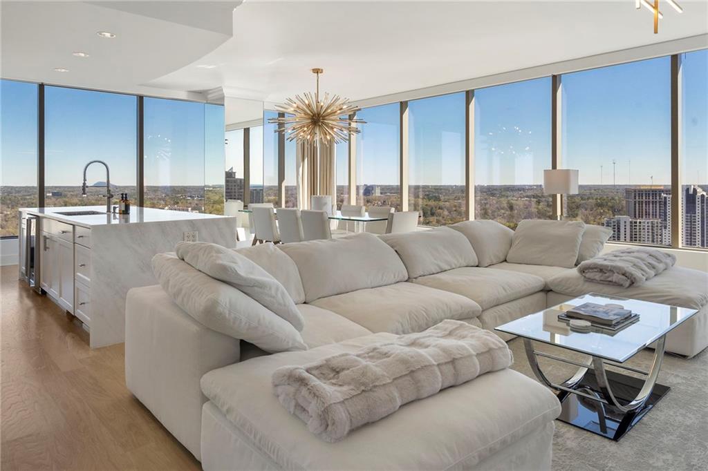 3630 Peachtree Road NE 2204