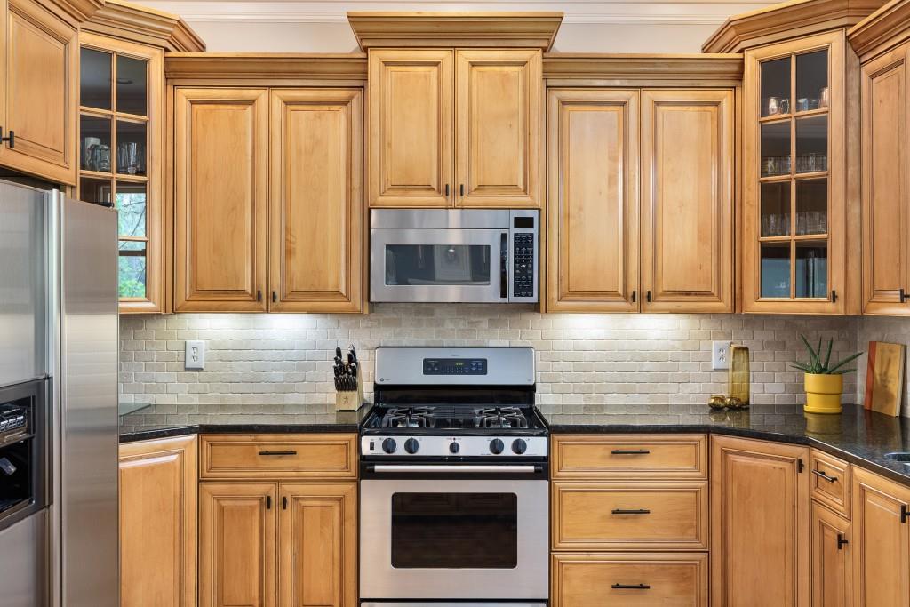 2548 Lakeview East Trail, Atlanta, Georgia image 20