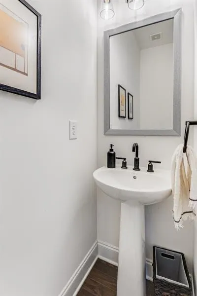 Atlanta, Georgia 30339, United States, 3 Bedrooms Bedrooms, ,4 BathroomsBathrooms,Residential,Active,177598