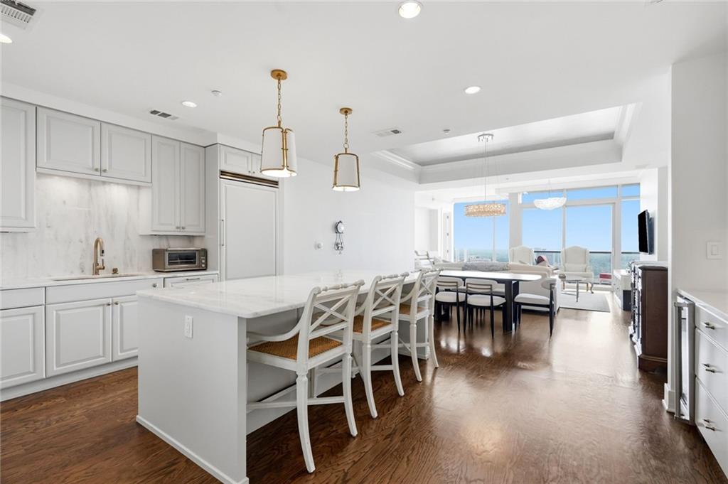 3630 Peachtree Road NE 2302