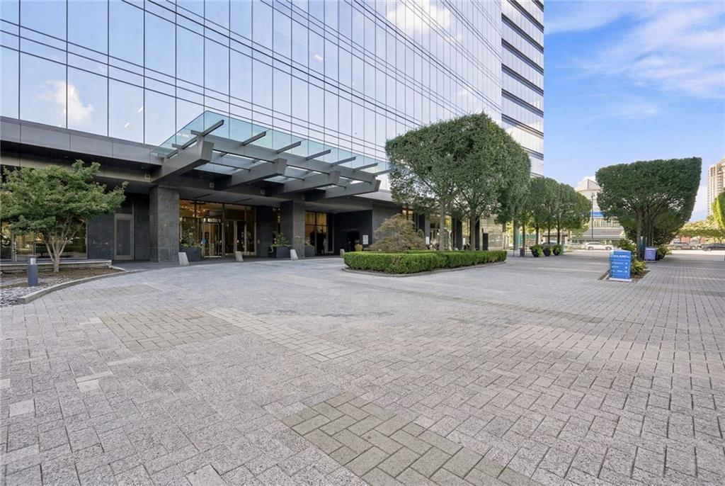 3630 Peachtree Road NE 2302