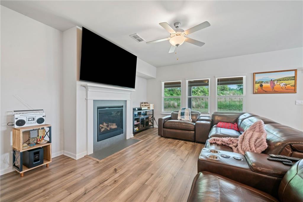 5911 Green Ash Court