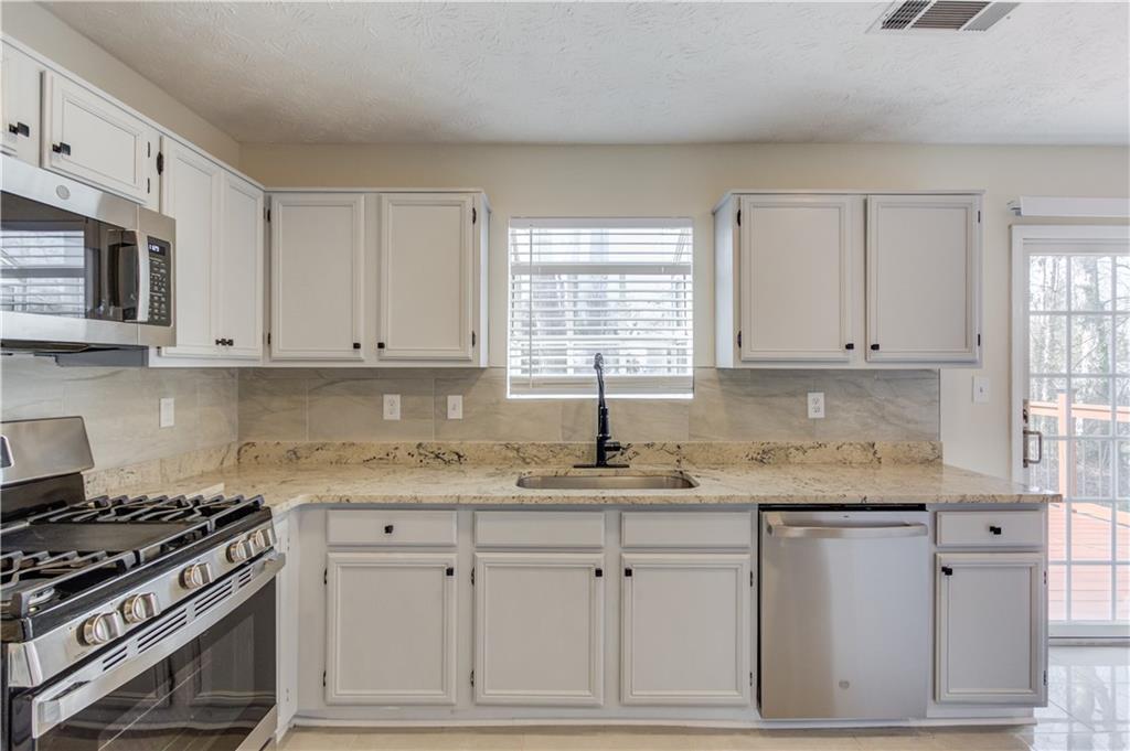 5281 Bridgewater Trace