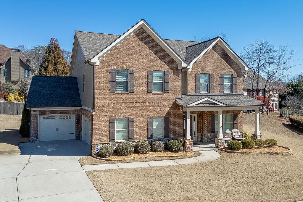 2225 Independence Lane