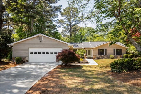 Homes For Sale - 3231 Bunten Road<br/> Gwinnett County, Duluth, GA 30096