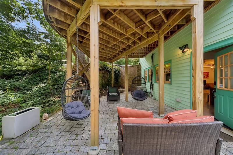 201 Hurt St NE, Atlanta, GA, 30307, USA, 5 Bedrooms Bedrooms, ,4 BathroomsBathrooms,Residential,Active,201 Hurt St NE,7786115