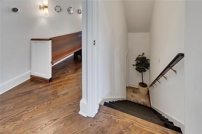 201 Hurt St NE, Atlanta, GA, 30307, USA, 5 Bedrooms Bedrooms, ,4 BathroomsBathrooms,Residential,Active,201 Hurt St NE,7786115