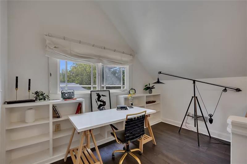 201 Hurt St NE, Atlanta, GA, 30307, USA, 5 Bedrooms Bedrooms, ,4 BathroomsBathrooms,Residential,Active,201 Hurt St NE,7786115