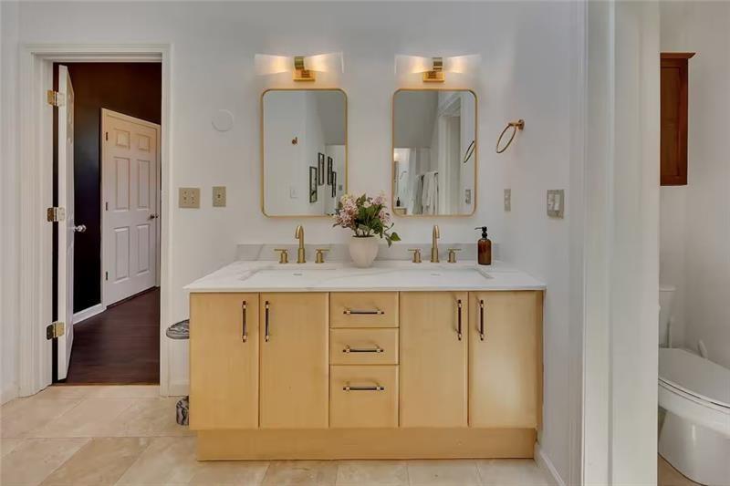 201 Hurt St NE, Atlanta, GA, 30307, USA, 5 Bedrooms Bedrooms, ,4 BathroomsBathrooms,Residential,Active,201 Hurt St NE,7786115