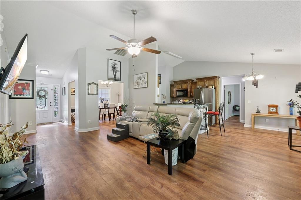 64 River Mist Circle
