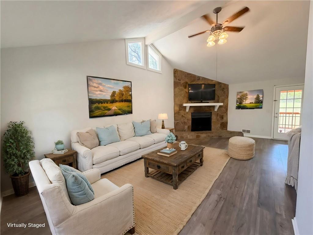 5596 Pinedale Circle