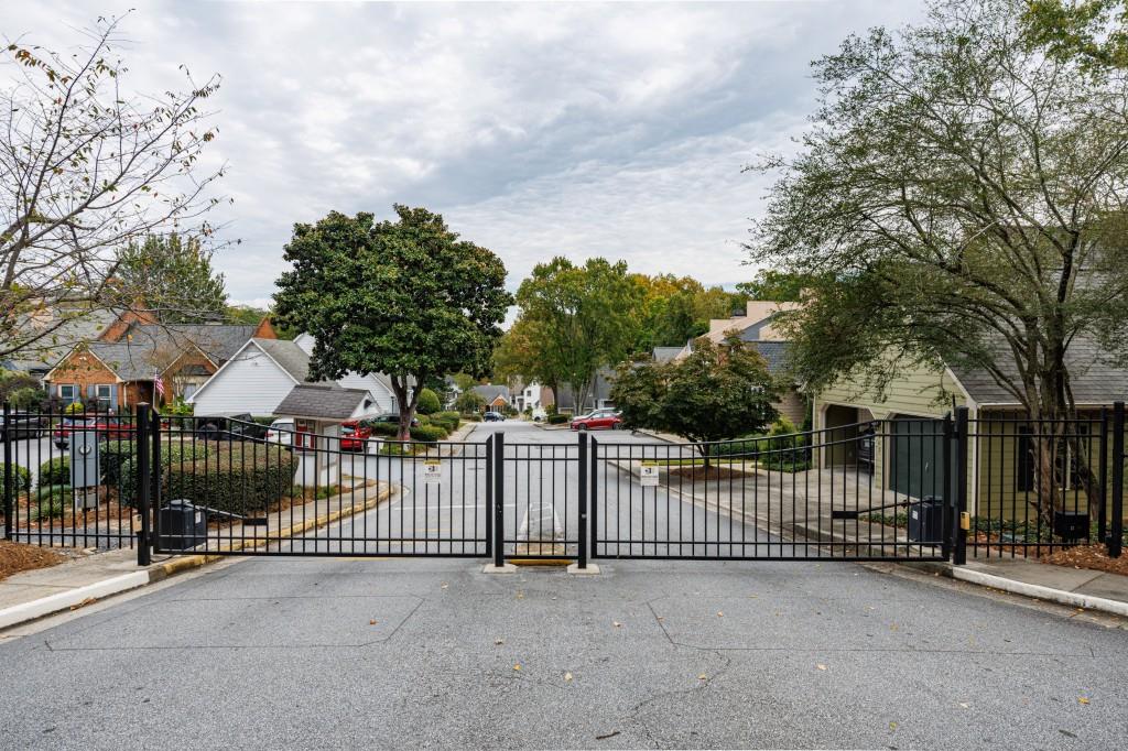Lenox Hill Cottages - Residential