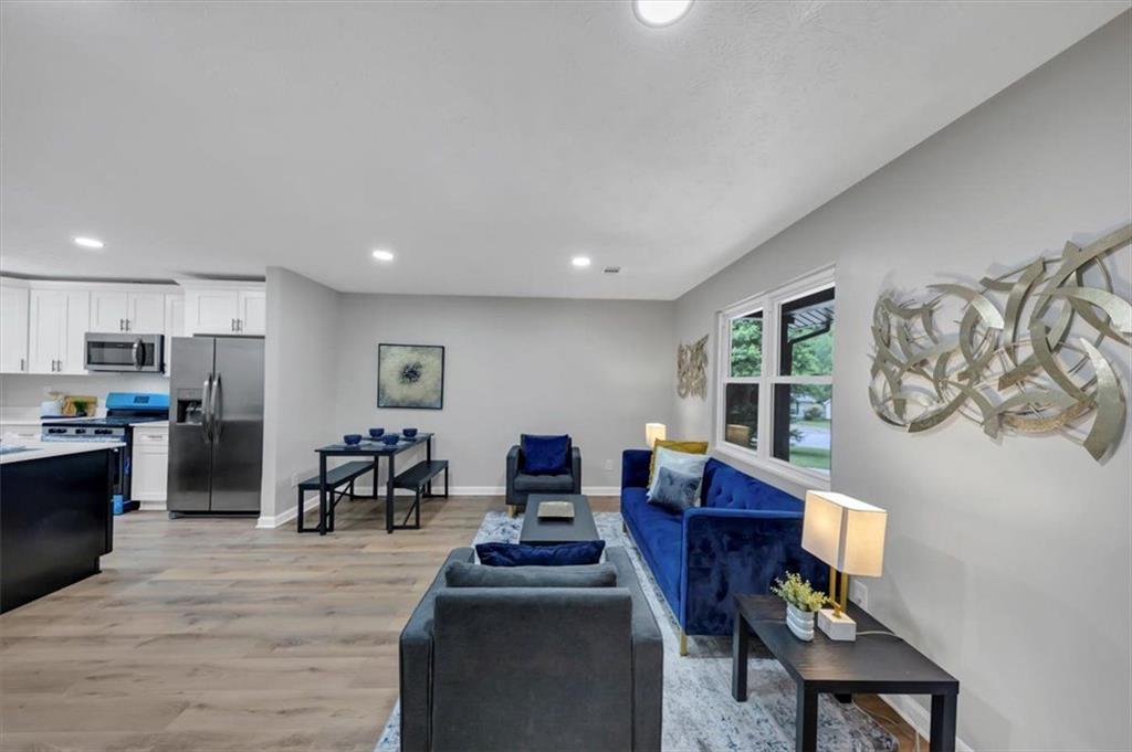 9414 WOODKNOLL Way
