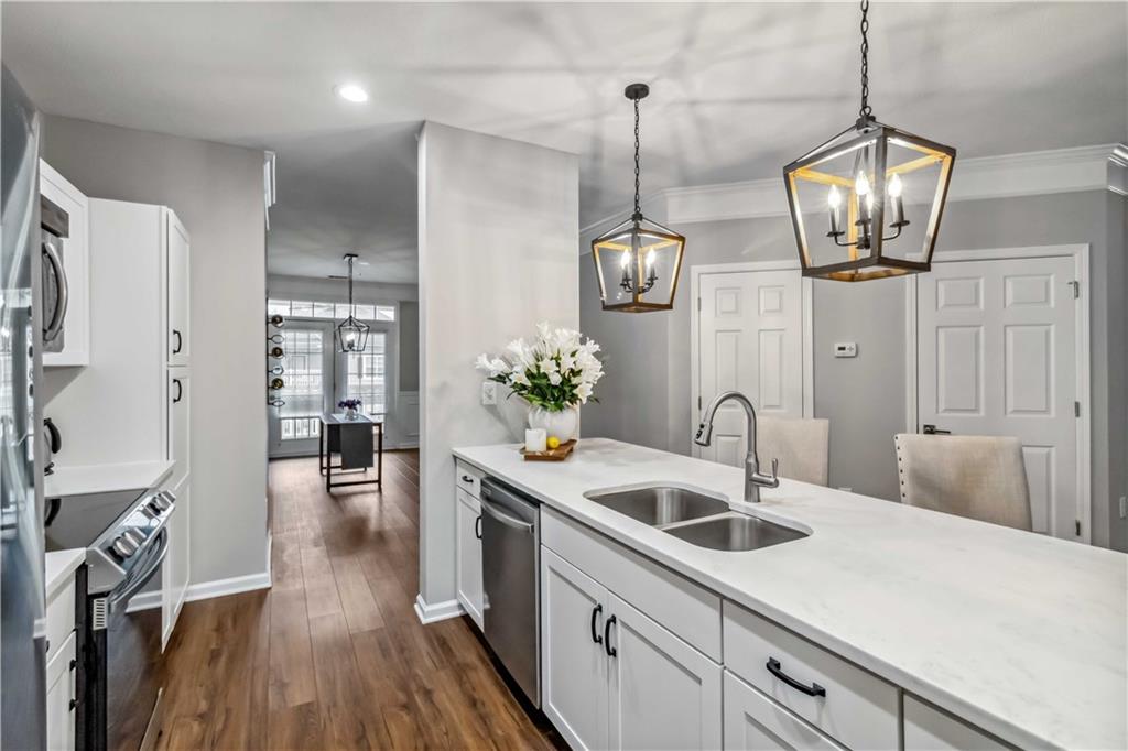 738 Sandringham Drive #738, Alpharetta, Georgia image 8