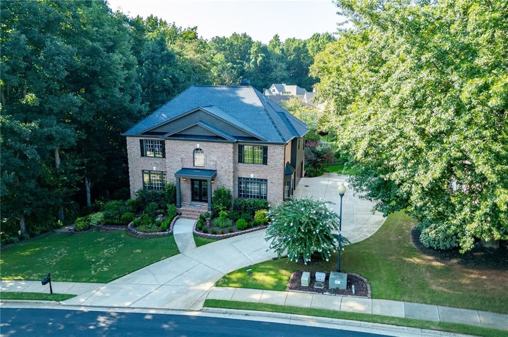 2758 Pathview Drive