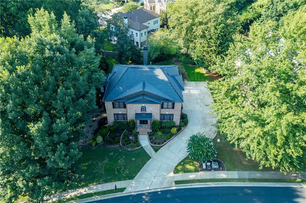 2758 Pathview Drive