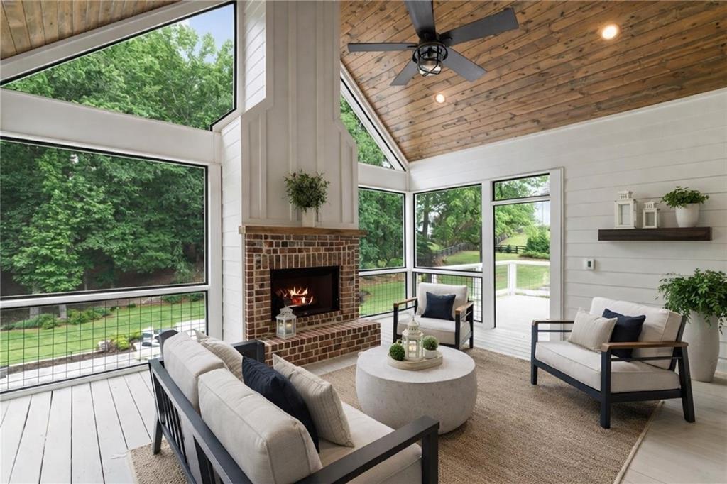 3511 Reavis Mountain #2 Road