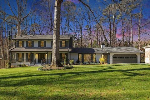 Homes For Sale - 7070 Glenridge Drive<br/> Atlanta, GA 30328