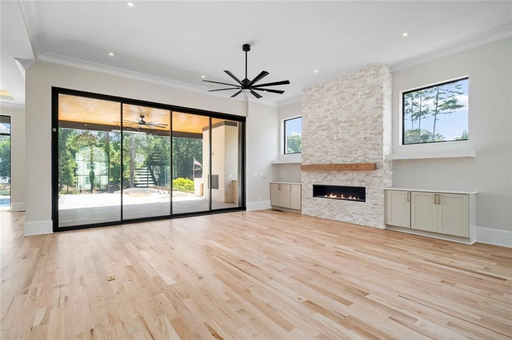 746 Hillwood Drive