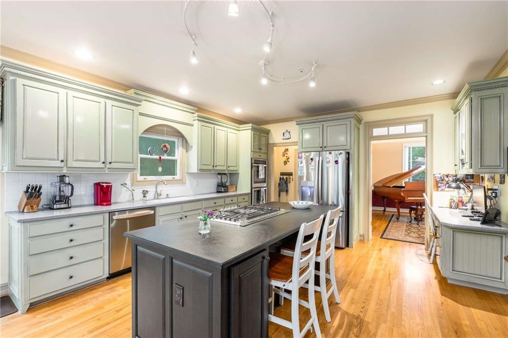 415 Cliffcove Court