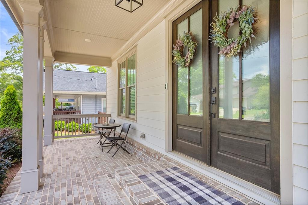 518 Oak Drive