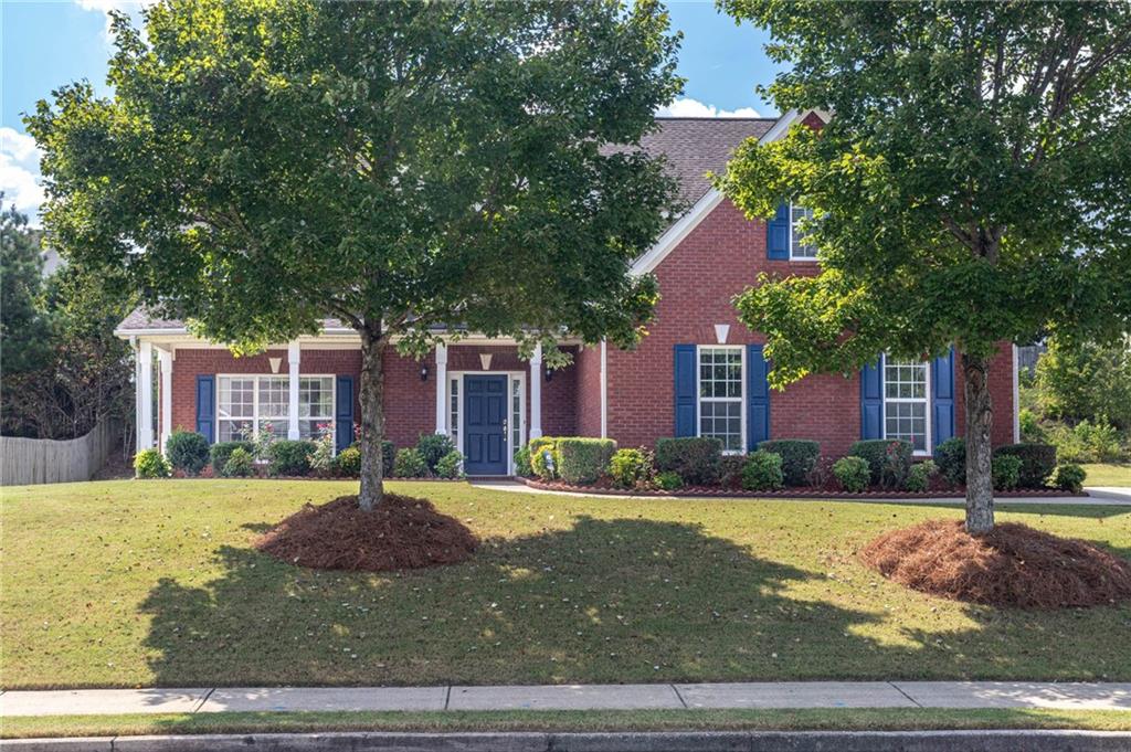 1098 Fountain Lakes Court