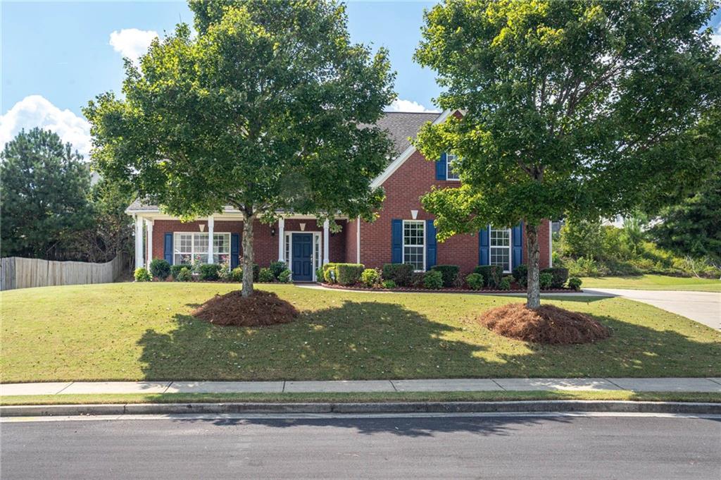 1098 Fountain Lakes Court