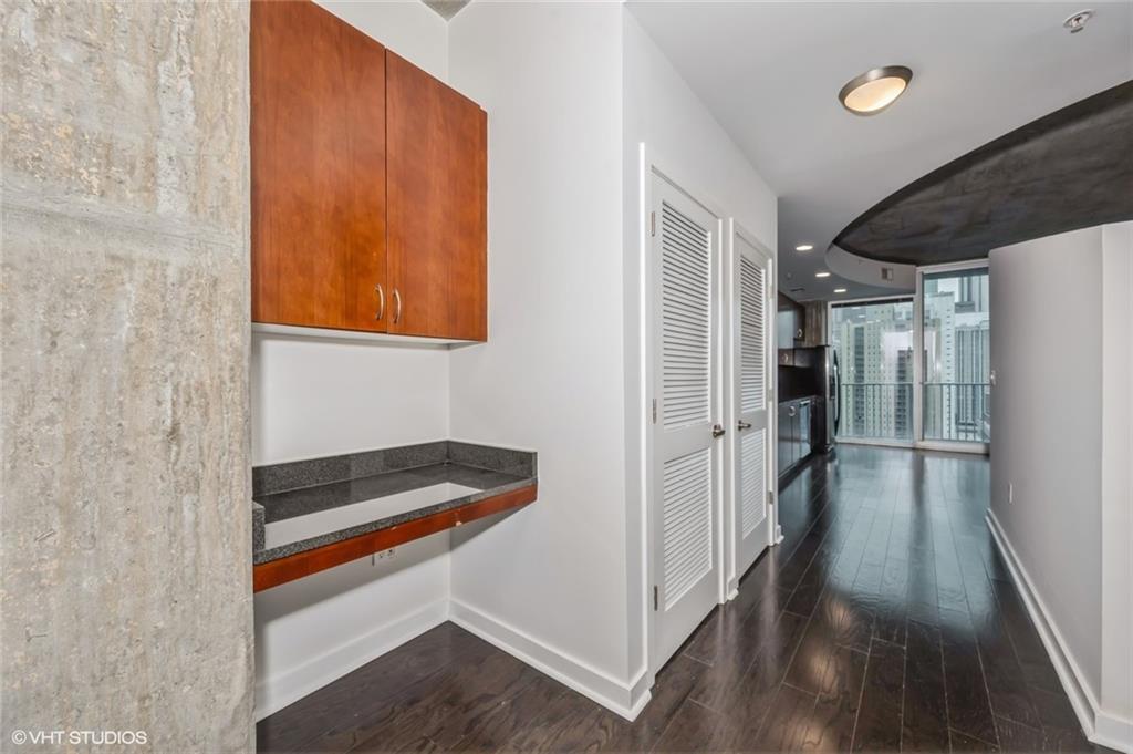 400 W Peachtree Street NW 2010