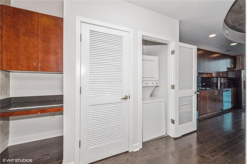 400 W Peachtree Street NW 2010