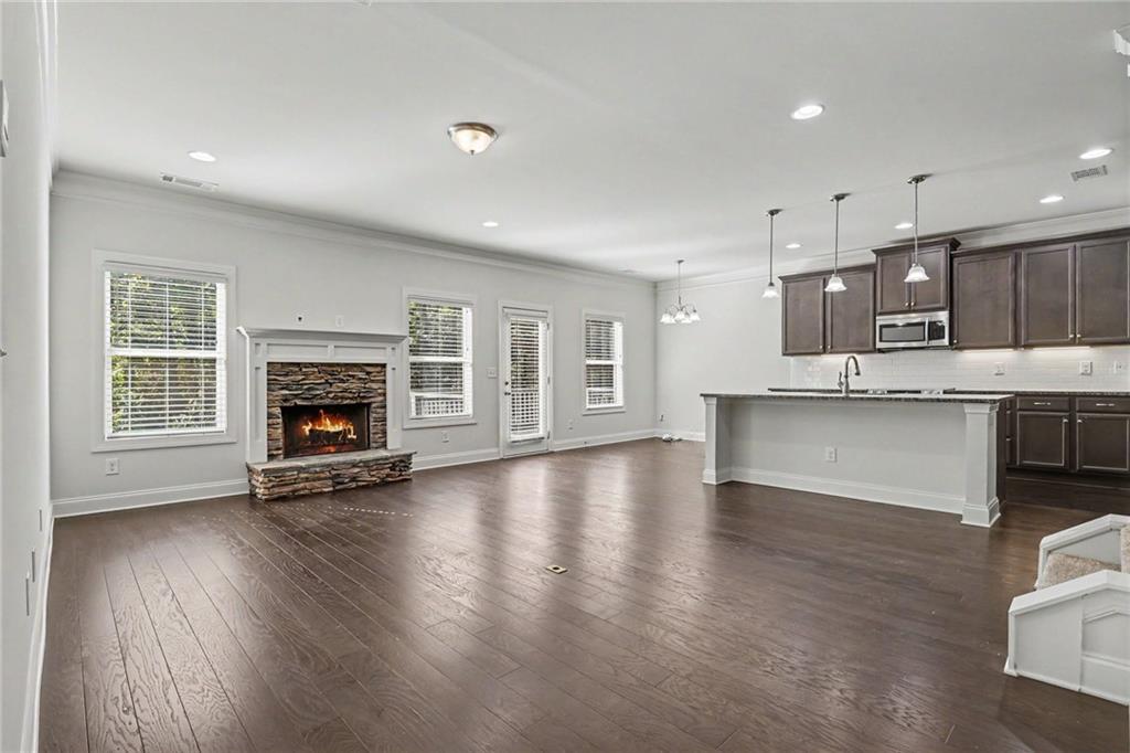 99 Glen Oaks Drive