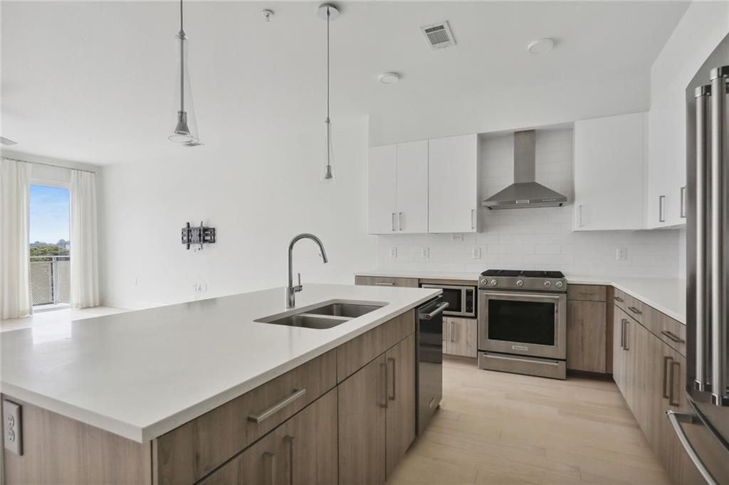 775 Juniper Street #614, Atlanta, Georgia image 2