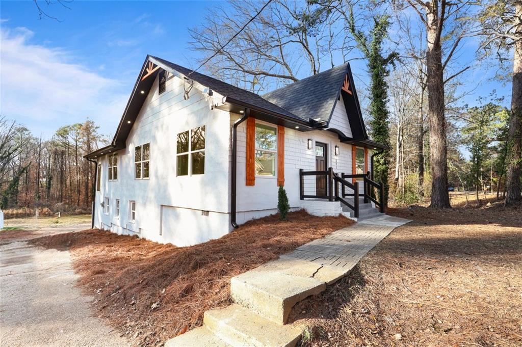 1841 CHILDRESS Drive SW