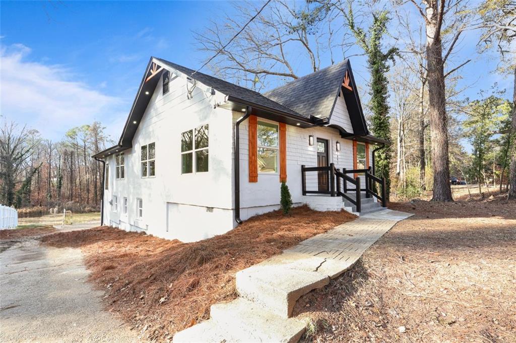 1841 CHILDRESS Drive SW