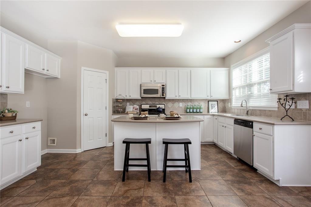 3810 Cabalzar Lane