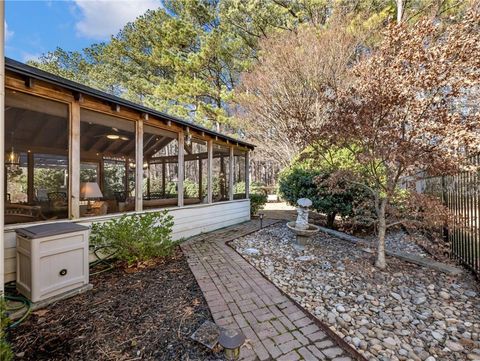 A home in Dacula