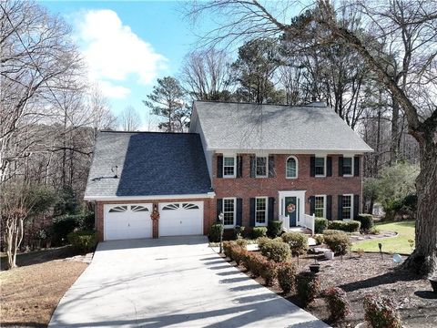 Homes For Sale - 1364 Bywood Court<br/> Suwanee, GA 30024
