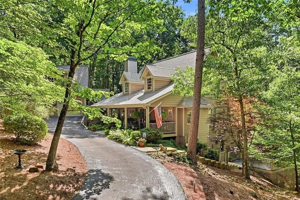 137 Lady Slipper Lane