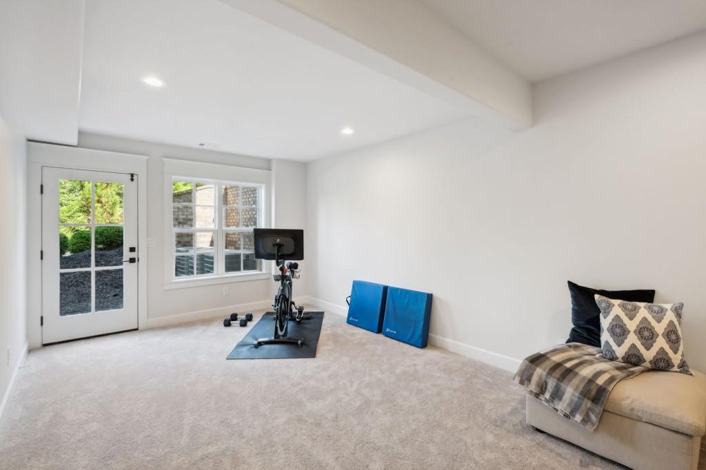 Lake Astoria - Residential