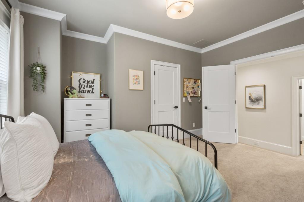 Lake Astoria - Residential