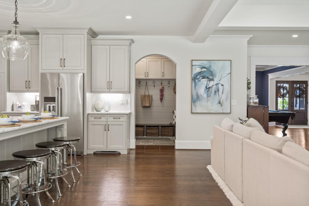 Lake Astoria - Residential