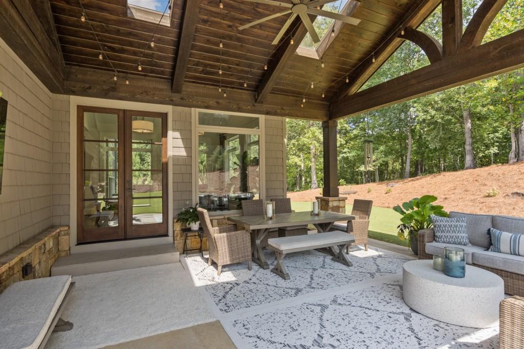 Lake Astoria - Residential
