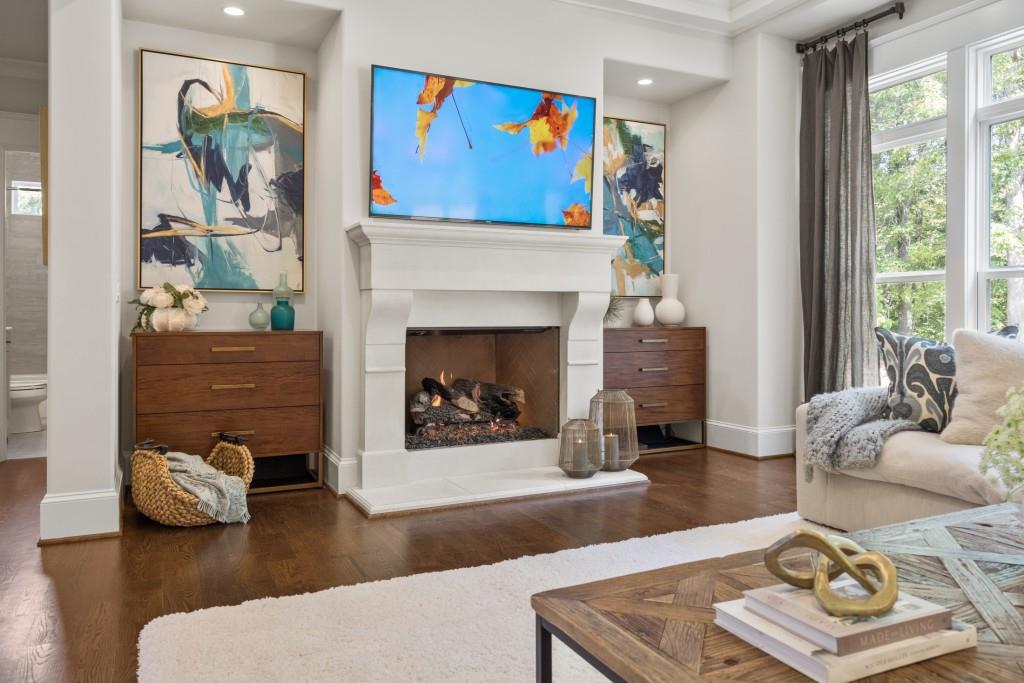 Lake Astoria - Residential