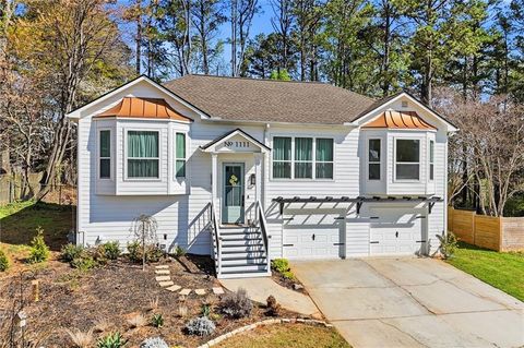 Homes For Sale - 1111 Etowah Valley Lane<br/> Woodstock, GA 30189