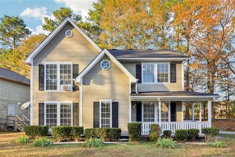 Homes For Sale - 112 Rivercrest Drive<br/> Riverdale, GA 30274