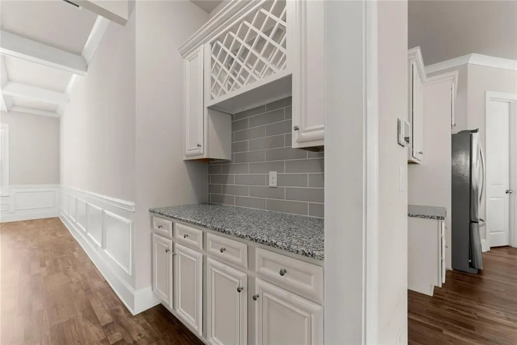 Buford, Georgia 30519, United States, 5 Bedrooms Bedrooms, ,4 BathroomsBathrooms,Residential,Active,223075