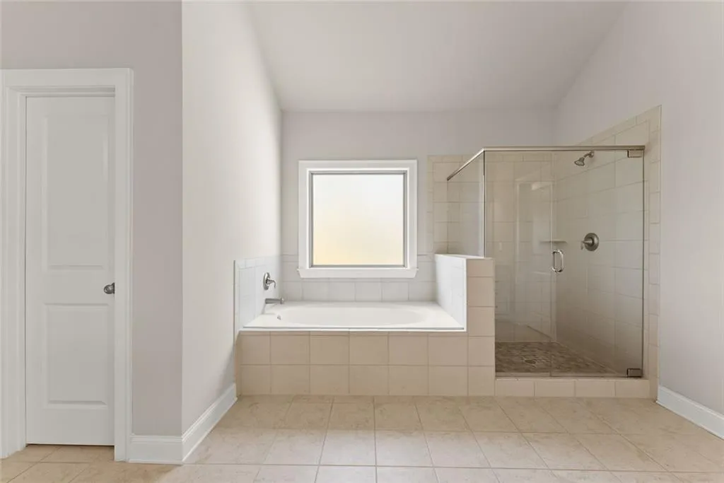 Buford, Georgia 30519, United States, 5 Bedrooms Bedrooms, ,4 BathroomsBathrooms,Residential,Active,223075