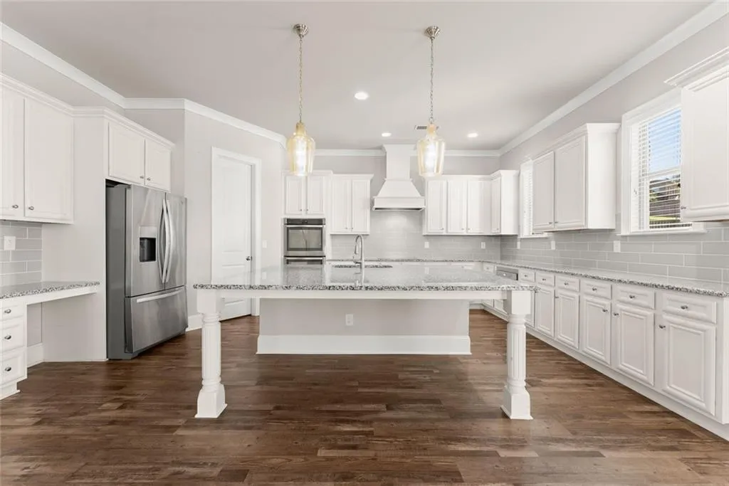 Buford, Georgia 30519, United States, 5 Bedrooms Bedrooms, ,4 BathroomsBathrooms,Residential,Active,223075