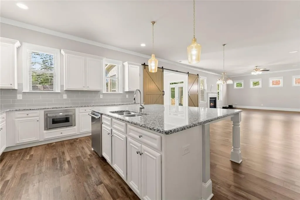 Buford, Georgia 30519, United States, 5 Bedrooms Bedrooms, ,4 BathroomsBathrooms,Residential,Active,223075