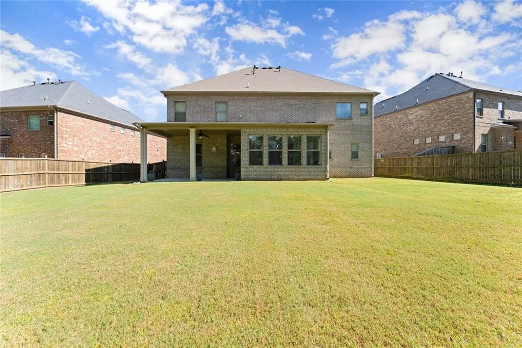 Buford, Georgia 30519, United States, 5 Bedrooms Bedrooms, ,4 BathroomsBathrooms,Residential,Active,223075